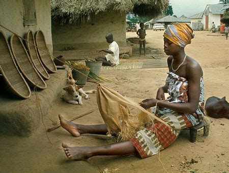  Kpele Kpele! Chuyện dân gian Nigeria về sự ganh đua và lòng tốt của con người!